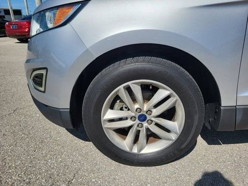 Used 2017 Ford Edge SEL w/ Equipment Group 201A FWD image 8