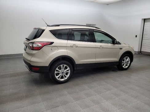 Used 2018 Ford Escape SE FWD image 10