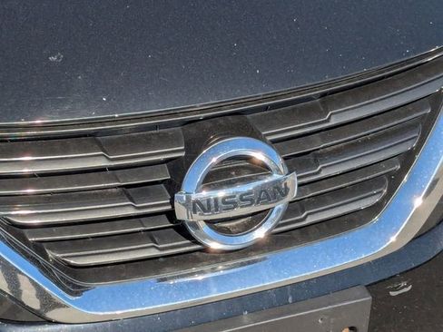 Used 2017 Nissan Altima 2.5 SR w/ LED Appearance Package FWD image 11