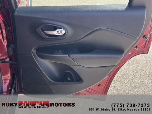 Used 2020 Jeep Cherokee Trailhawk w/ Cold Weather Group image 22