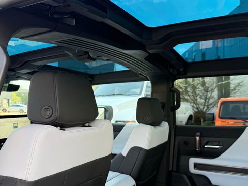 Used 2024 GMC Hummer EV 3X w/ Omega Edition AWD/4WD image 35