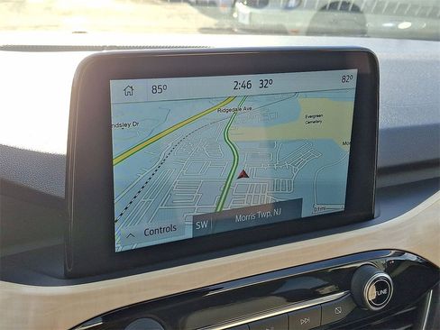 Certified 2022 Ford Escape Titanium w/ Titanium Elite Package image 14