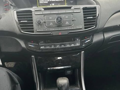 Used 2016 Honda Accord Sport image 13