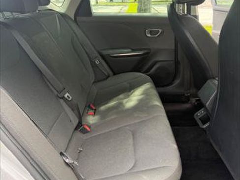 Used 2025 Kia K4 FWD image 19