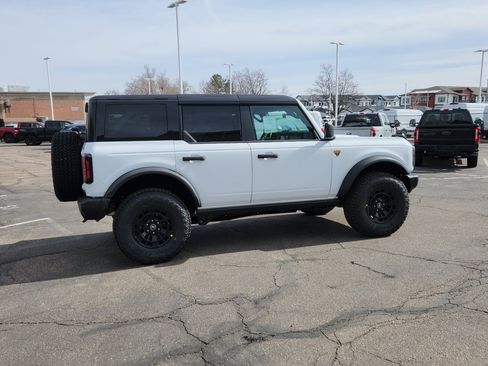 New 2026 Ford Bronco Badlands image 15