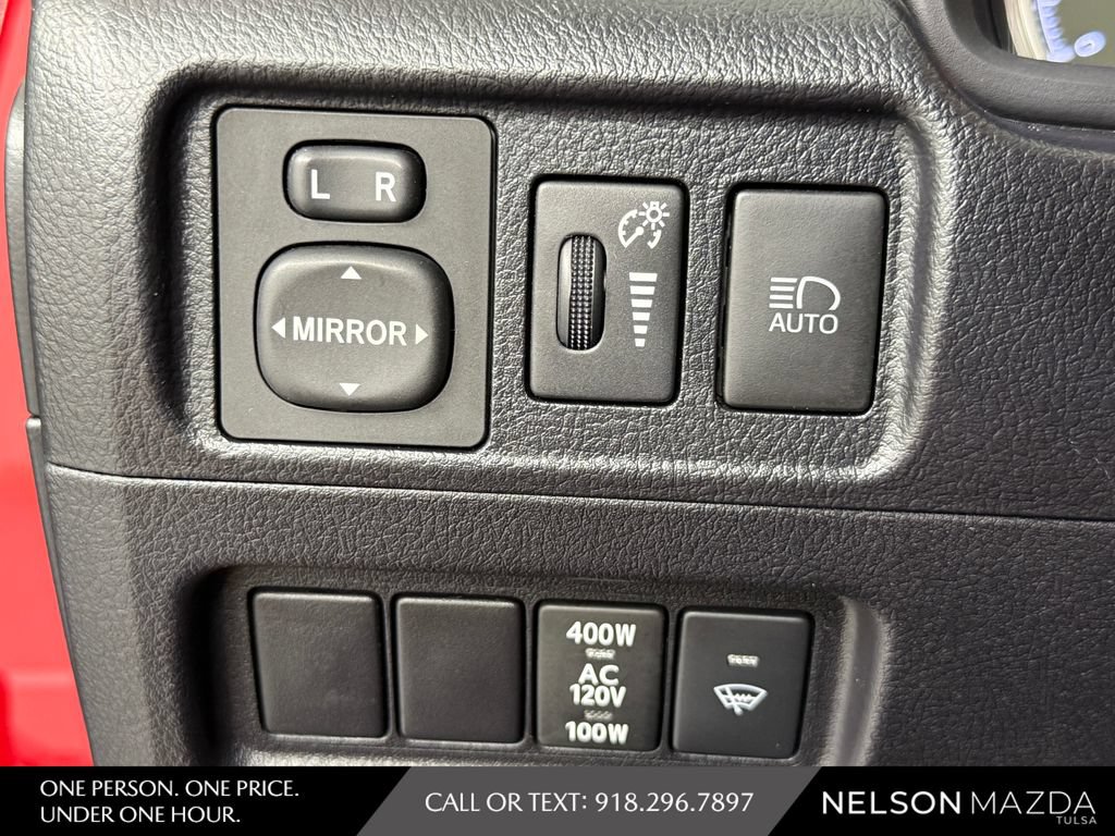 Used 2024 Toyota 4Runner TRD Off-Road Premium AWD/4WD image 27
