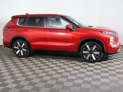 New 2025 Mitsubishi Outlander SE FWD image 17