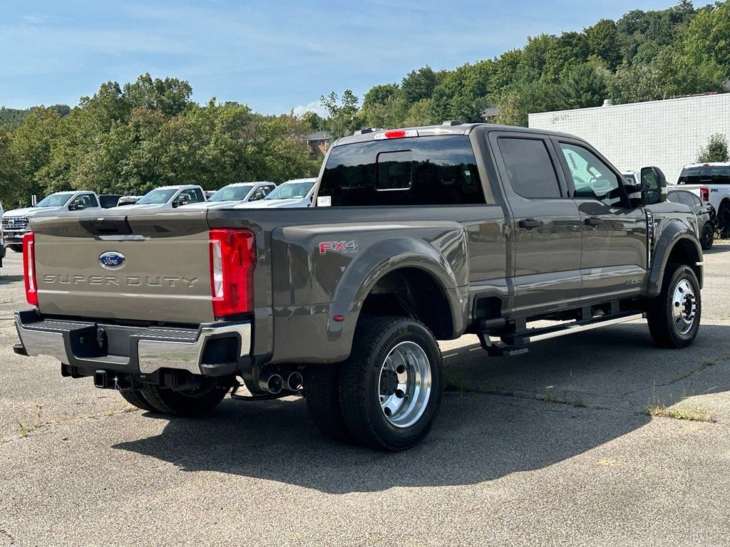 New 2026 Ford F450 XLT w/ FX4 Off-Road Package AWD/4WD image 35