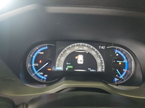 Used 2025 Toyota RAV4 LE AWD/4WD image 11