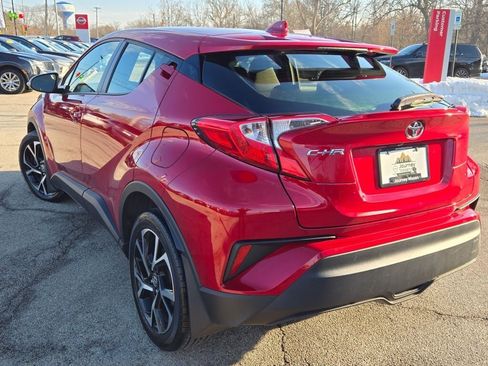 Used 2021 Toyota C-HR XLE image 15
