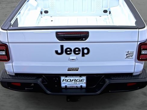 New 2026 Jeep Gladiator Willys image 11