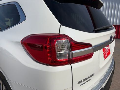 Used 2020 Subaru Ascent Limited w/ Technology Package AWD/4WD image 19