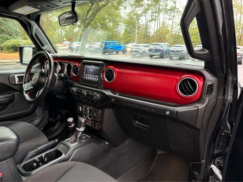 Used 2021 Jeep Wrangler Unlimited Rubicon w/ Xtreme Recon 35" Tire Package image 19