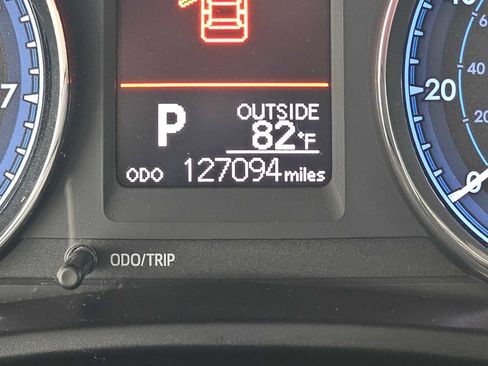 Used 2018 Toyota Corolla LE FWD image 24