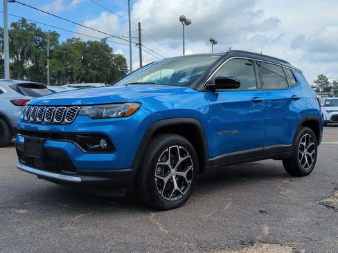 Used 2024 Jeep Compass Limited AWD/4WD image 1
