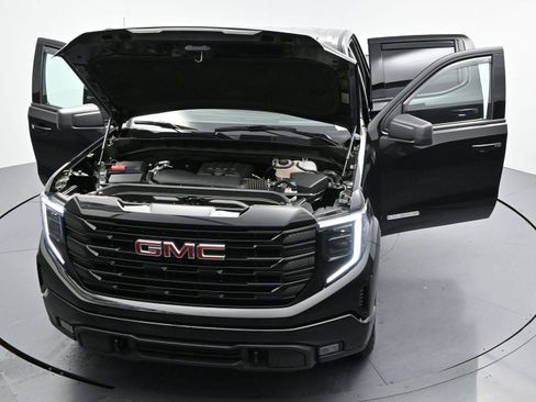 Used 2025 GMC Sierra 1500 Elevation AWD/4WD image 41