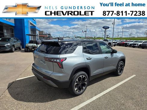 New 2026 Chevrolet Equinox LT w/ Convenience Package II AWD/4WD image 7
