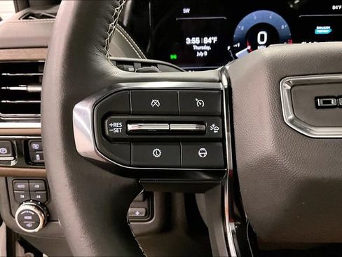 Used 2025 GMC Yukon Denali Ultimate AWD/4WD image 27