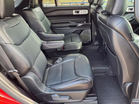 Certified 2020 Ford Explorer ST w/ ST Street Pack image 24