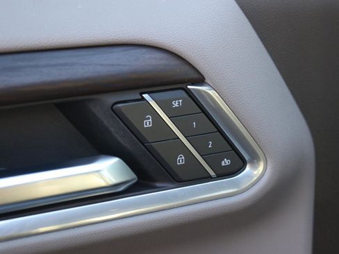 Used 2025 GMC Sierra 2500 SLT w/ SLT Premium Package image 14