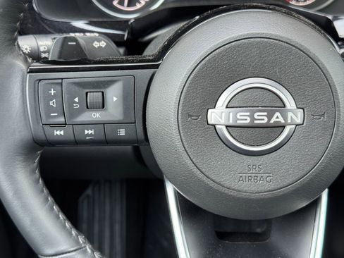 Used 2023 Nissan Pathfinder SL w/ SL Premium Package FWD image 20