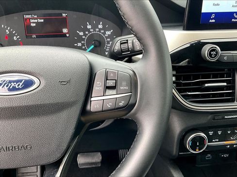 Used 2022 Ford Escape SE w/ Convenience Package FWD image 24