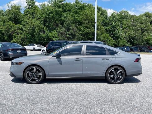 Used 2024 Honda Accord Sport image 6