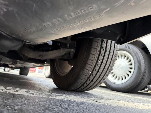 Used 2007 Buick Lucerne CXL w/ Luxury Package image 29