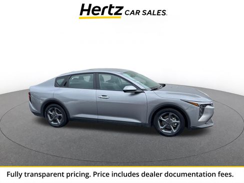 Used 2025 Kia K4 FWD image 1