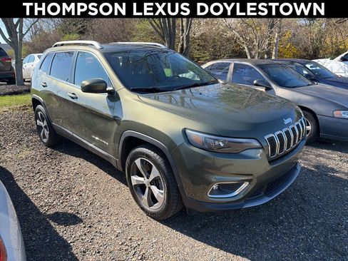 Used 2019 Jeep Cherokee Limited image 1