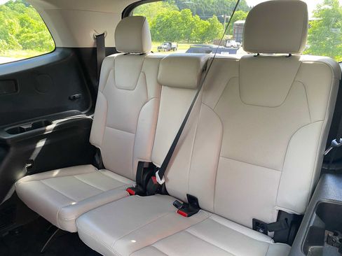 Used 2021 Kia Telluride S FWD image 12