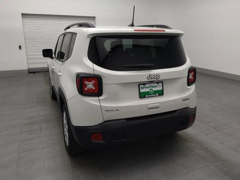 Used 2022 Jeep Renegade Latitude AWD/4WD image 6