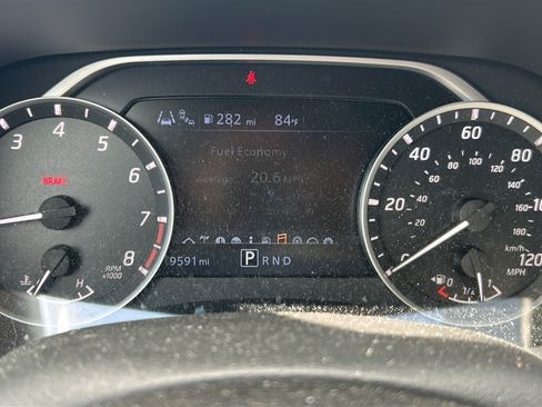 Used 2025 Nissan Frontier S RWD image 25
