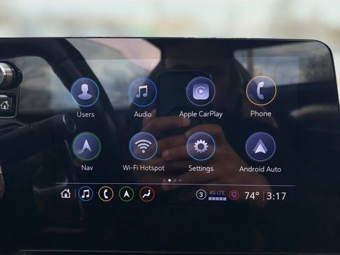 Used 2021 Chevrolet Corvette Stingray Premium Conv w/ Z51 Performance Package image 22