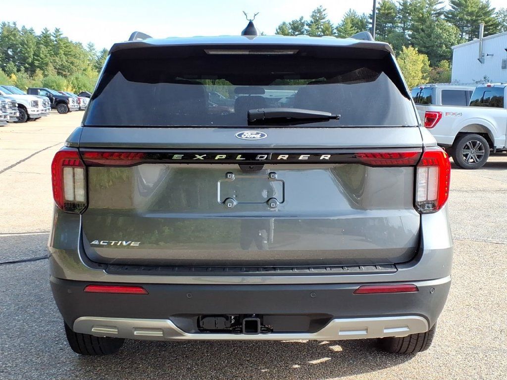 New 2027 Ford Explorer Active w/ Active Comfort Package AWD/4WD image 6