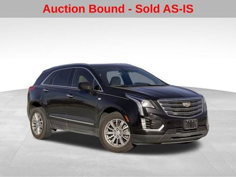 Used 2017 Cadillac XT5 Luxury w/ Driver Awareness Package image 2