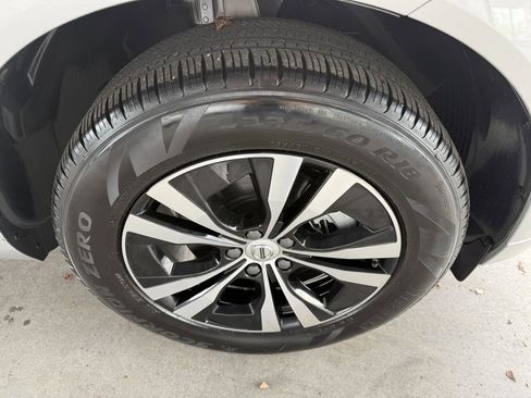 Used 2024 Volvo XC60 B5 Core image 55