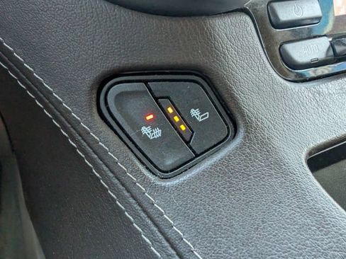 Used 2018 Chevrolet Tahoe LT AWD/4WD image 27