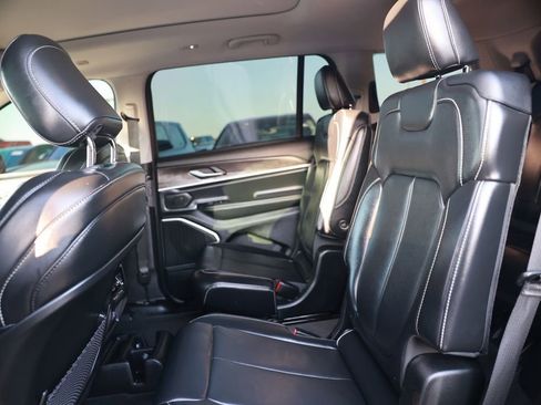 Used 2021 Jeep Grand Cherokee L Limited RWD image 34