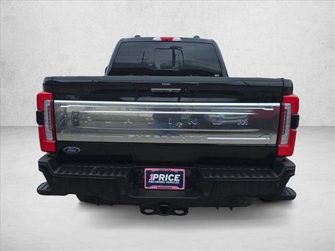 Certified 2024 Ford F350 Platinum w/ FX4 Off-Road Package AWD/4WD image 4