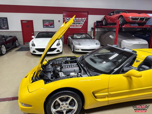 Used 2000 Chevrolet Corvette Convertible image 32