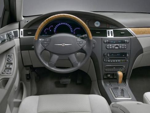 Used 2008 Chrysler Pacifica Touring AWD/4WD image 4