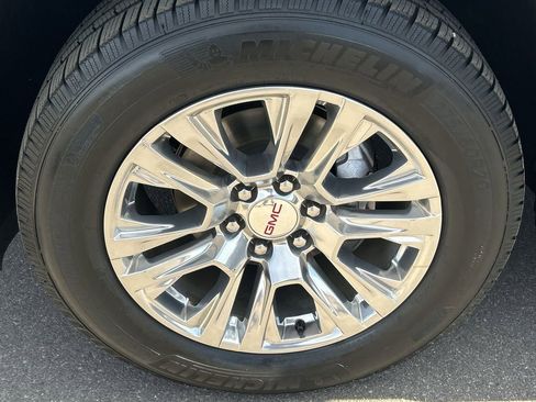 Used 2021 GMC Yukon Denali image 34