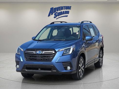 Certified 2022 Subaru Forester Limited image 2