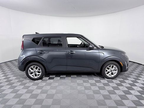Used 2025 Kia Soul LX w/ LX Technology Package image 8