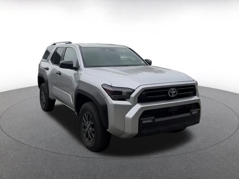 Used 2025 Toyota 4Runner SR5 image 3