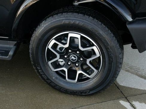 New 2026 Ford Bronco Outer Banks image 8