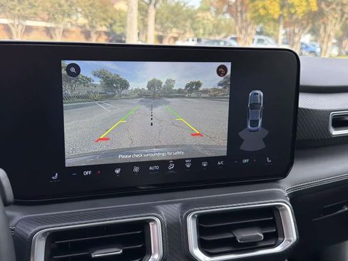 Used 2024 Ford Mustang GT Premium image 18