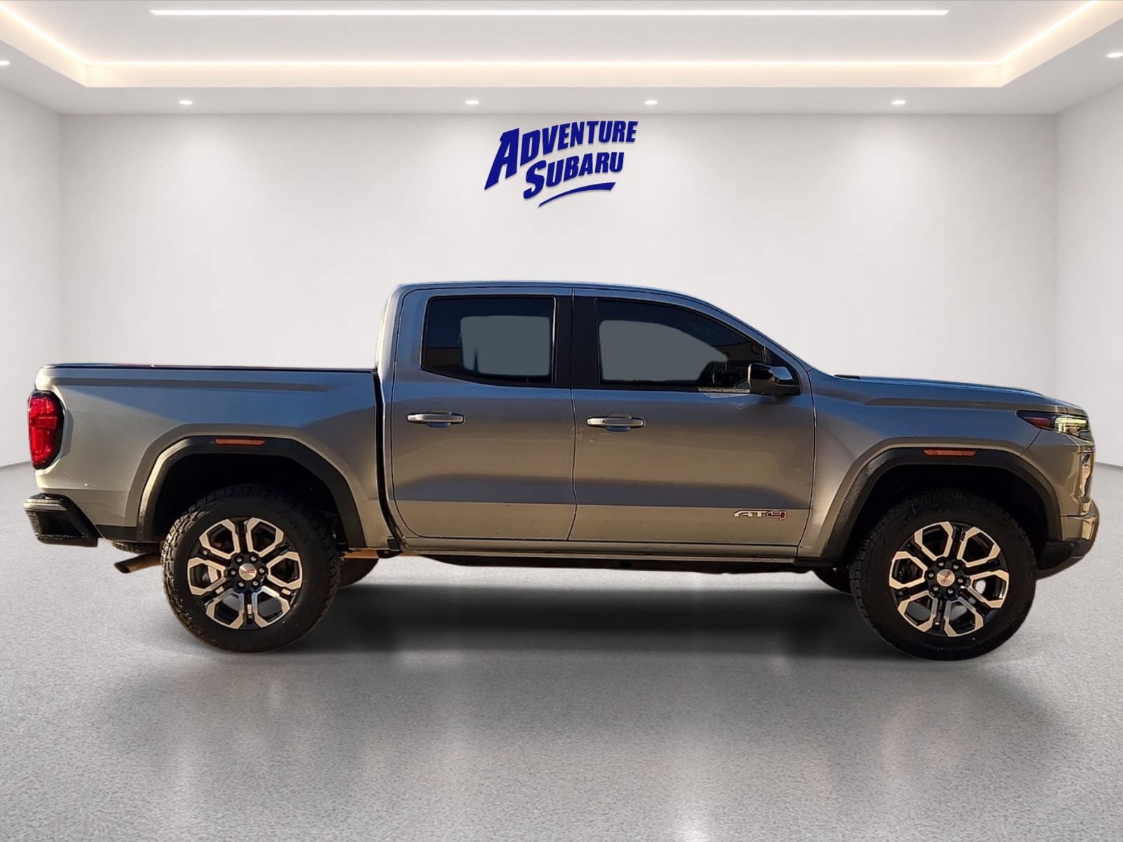 Used 2023 GMC Canyon AT4 w/ AT4 Premium Package AWD/4WD image 7