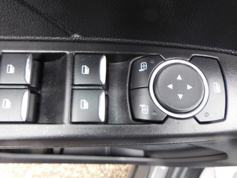 Used 2021 Ford Escape SEL image 13